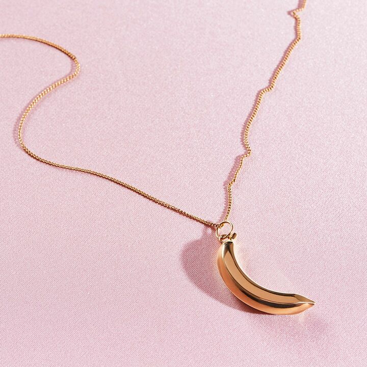 ネックレス[ゴールド]￥340,000（予定価格・税抜）