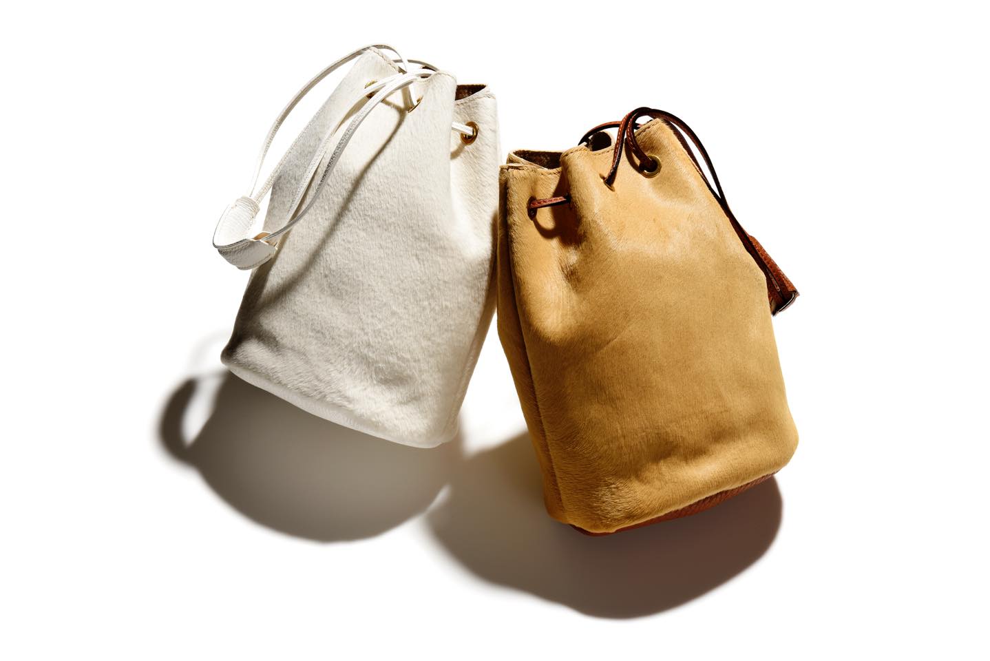 バッグ【W00×H00×D00cm】各¥49,000(フェリージコレクション 六本木〈フェリージ〉)