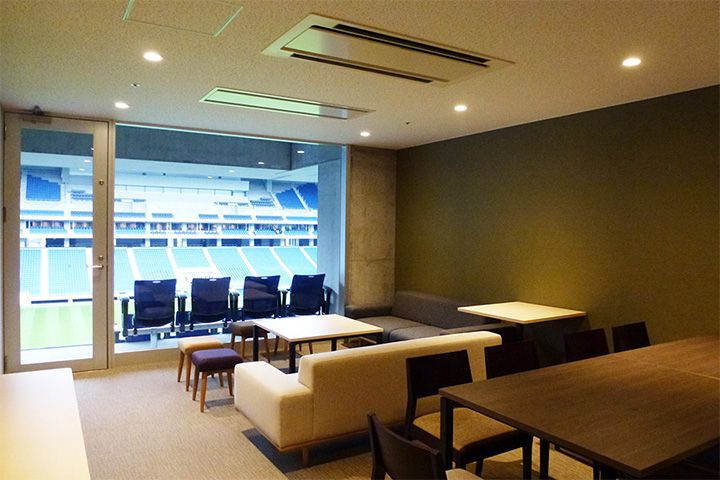 G-VIPルーム(バックスタンド) ©GAMBA OSAKA