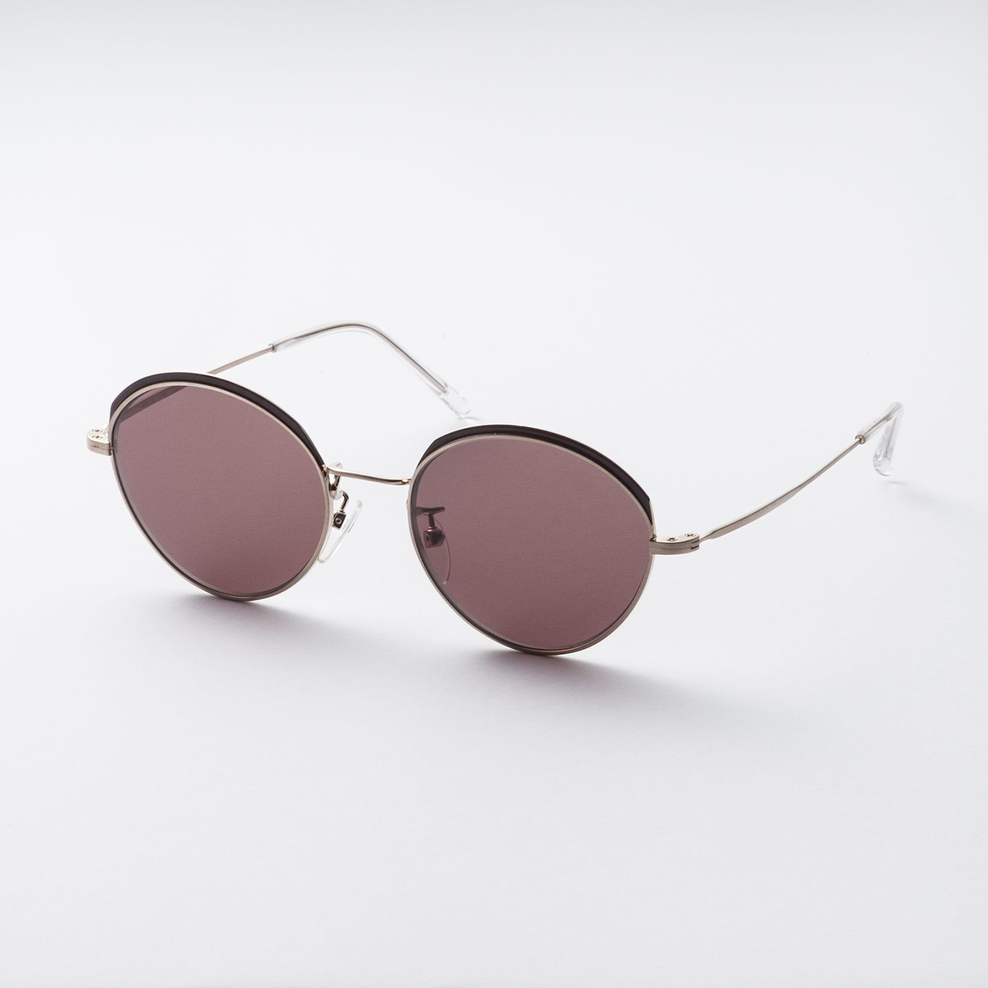 サングラス¥38,000(プロポデザイン〈プロポ〉)