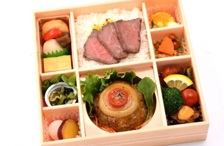 「アンシャンテ」の「グリルハンバーグ&ローストビーフ」¥2,000