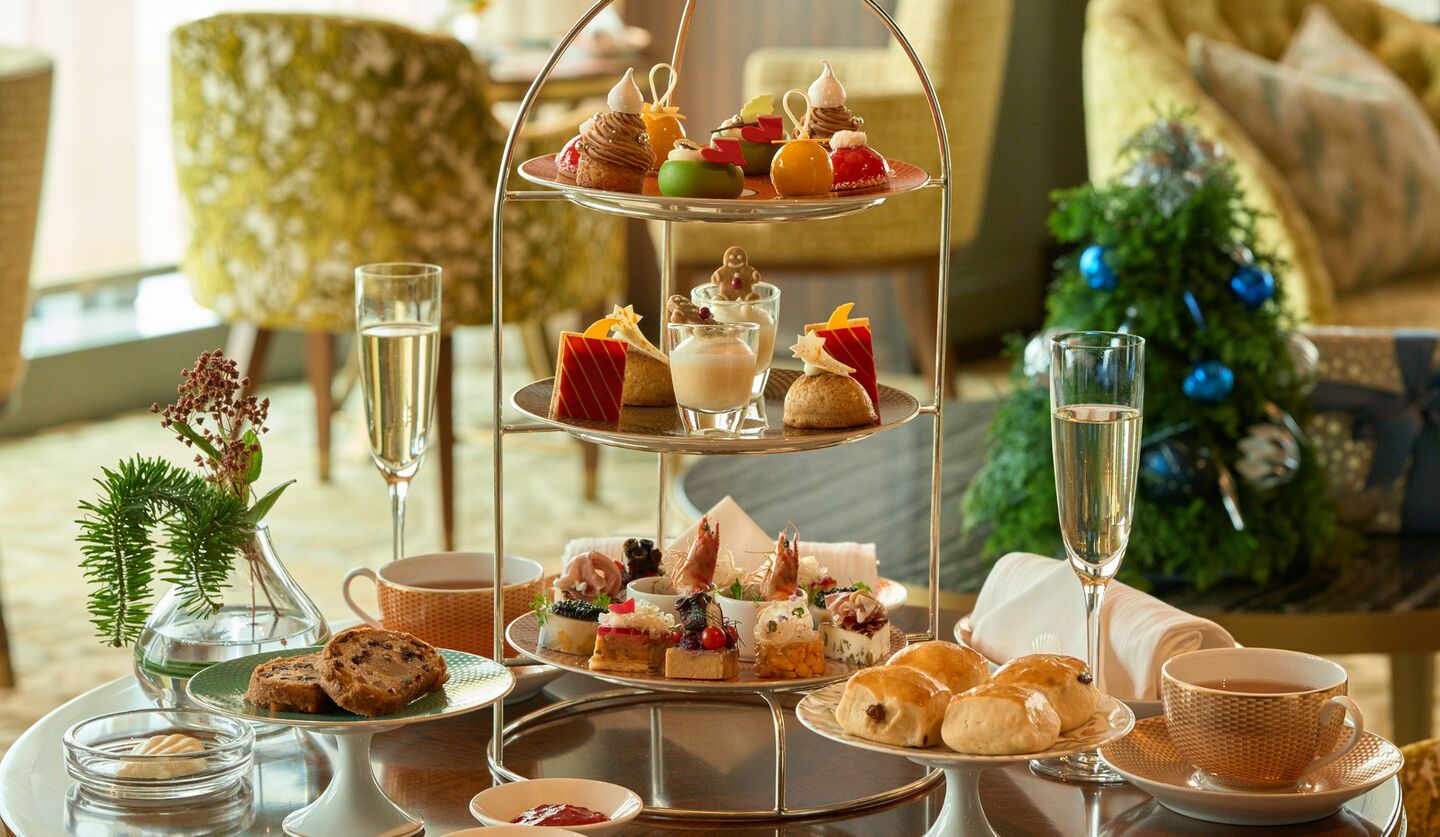 「クリュッグ グランド・キュヴェ 173 エディション」1杯付きの「ストロベリーアフタヌーンティー」