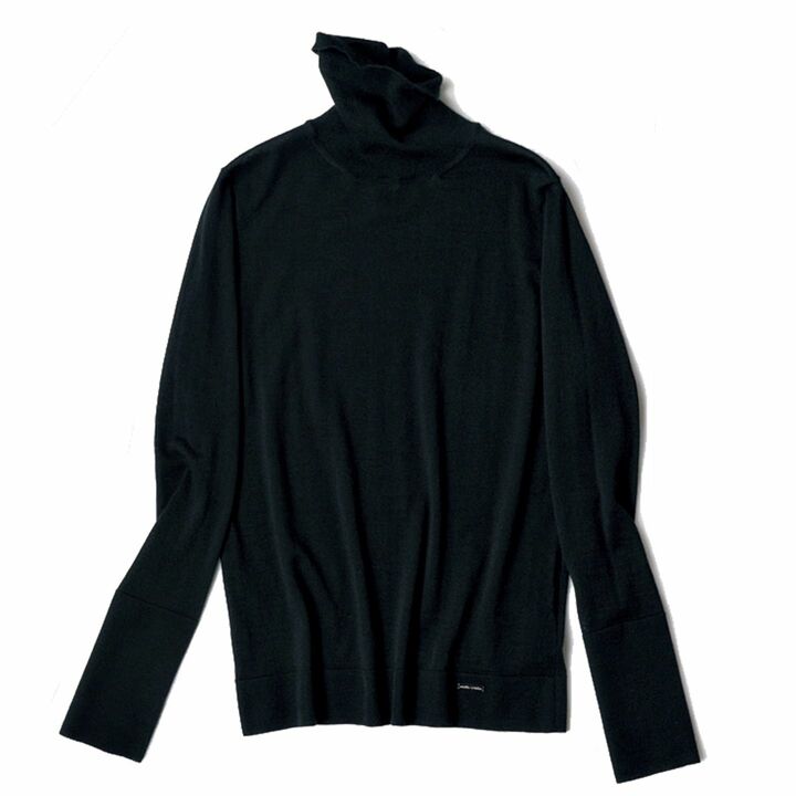 ニット￥55,000（コロネット〈ミラ・ショーン〉）　[Precious2018年10月号106ページ]