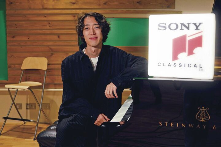 ピアニストの角野隼斗さん