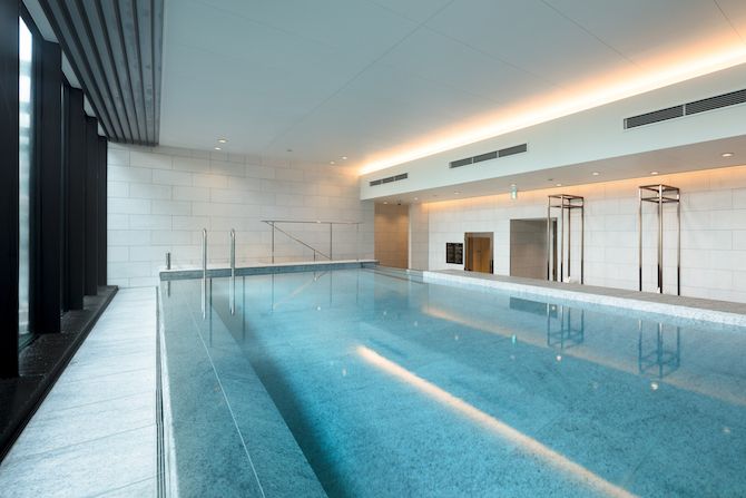 アスコット丸の内東京のプール