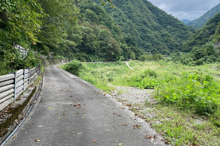 天然洞窟露天風呂・蓮華の湯への道のり