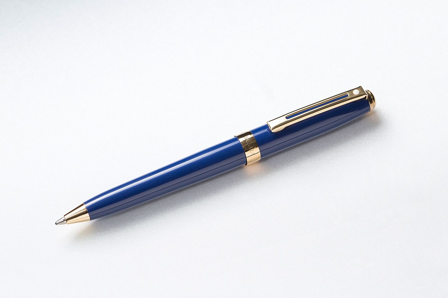「プレリュードミニ グロスブルー」¥5,000