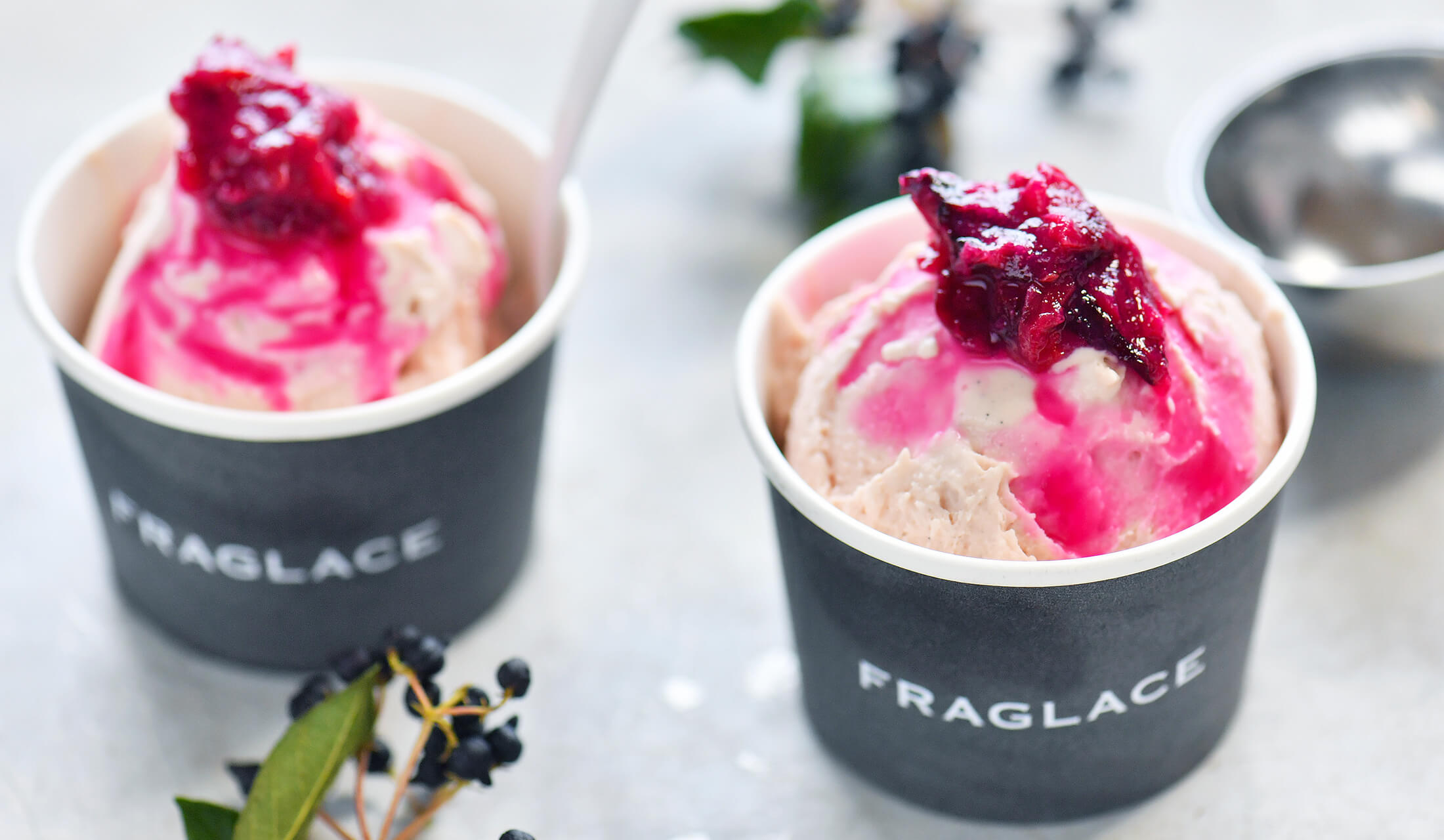 ■3:FRAGLACEの「バラのアイスクリーム」