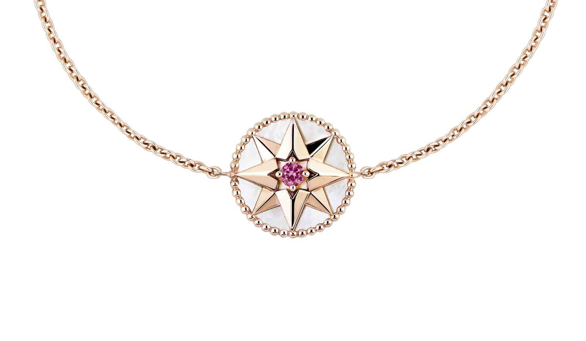 クリスマスブレスレット 彼女へのプレゼントはこれで決まり 大人女性が喜ぶおすすめブランドブレスレット バングル14選 Men S Precious メンズプレシャス