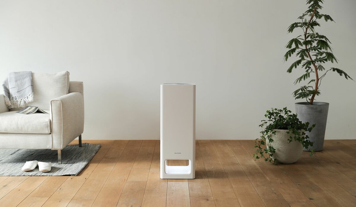 花粉症にも効果的！バルミューダからスタイリッシュなNEW空気清浄機が