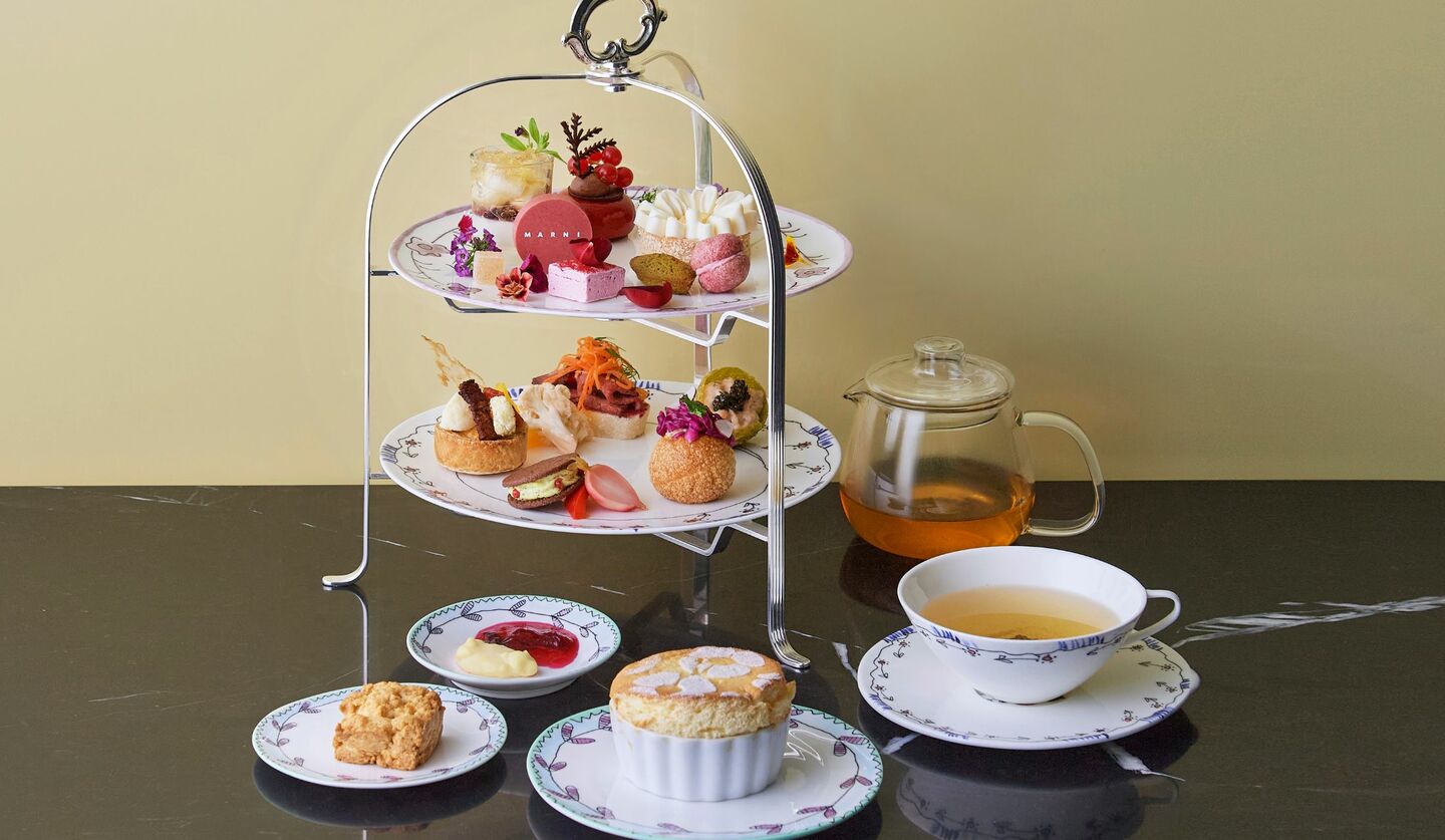 マルニ カフェのアフタヌーンティー