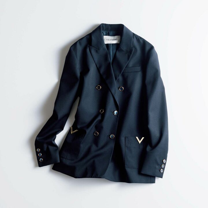 ジャケット￥306,000（ヴァレンティノ ジャパン〈ヴァレンティノ〉）　［Precious2019年6月号64ページ］