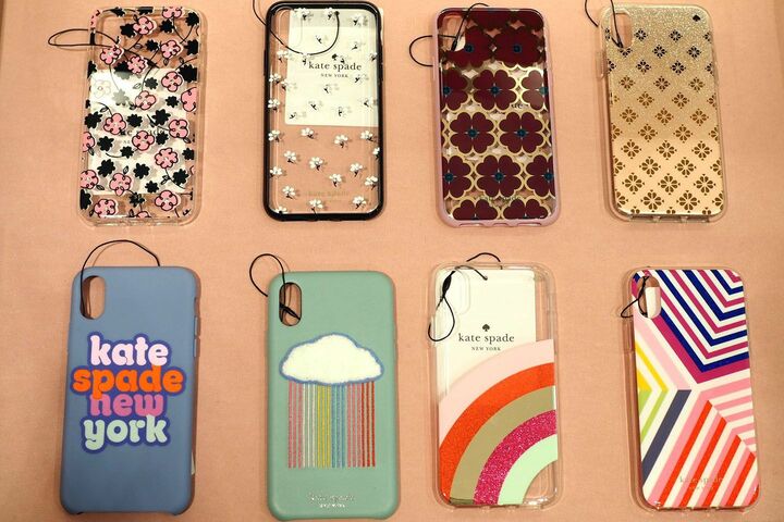 kate spade new yorkの毎シーズンたくさん発売されるiPhoneケースは早めに狙うのが吉。5月は夏バージョンが入荷したばかり!