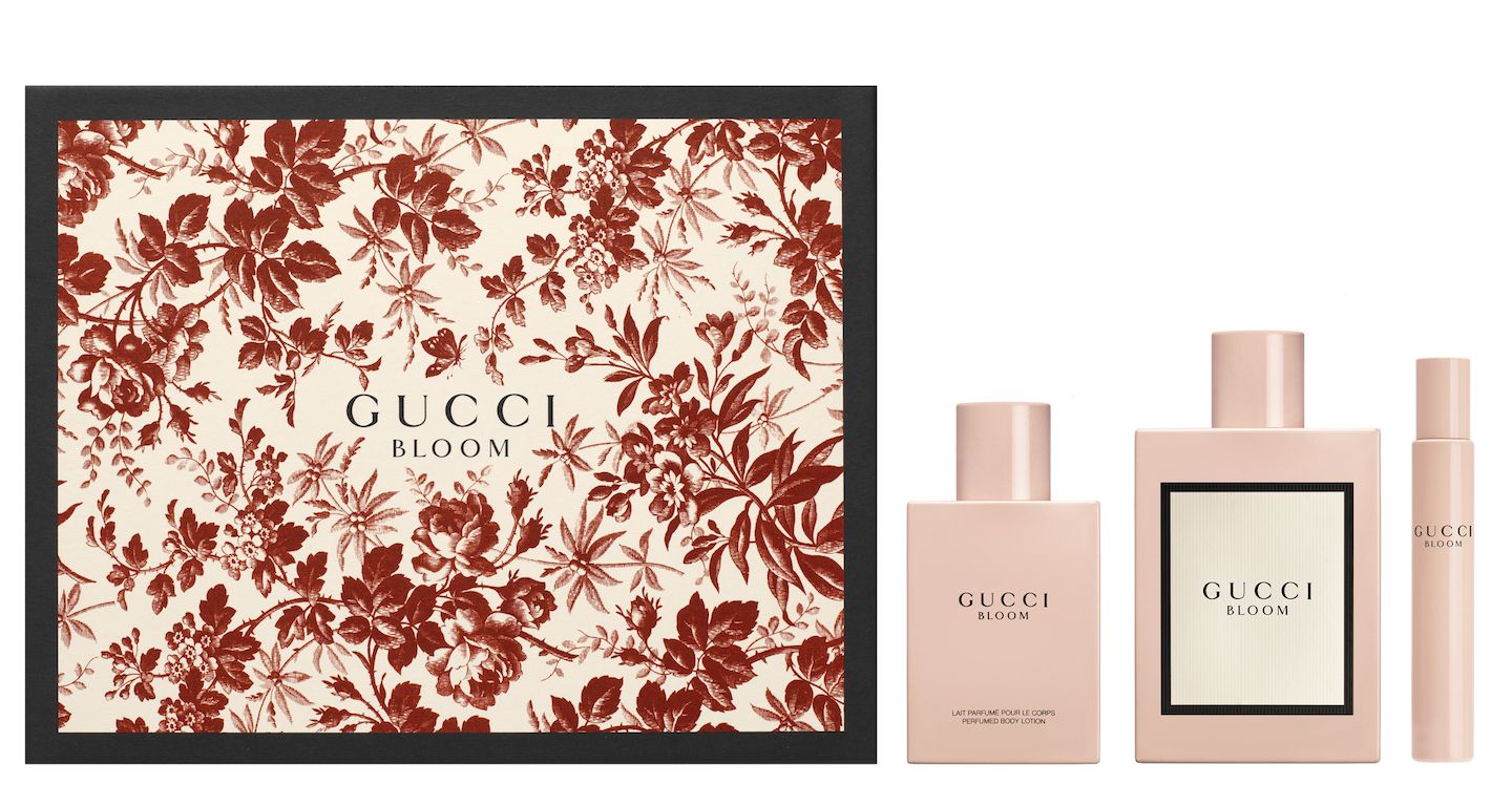 「グッチ ブルーム ギフトセット」¥18,360 セット内容:「グッチ ブルーム オードパルファム」100ml(現品)、同ボディローション100ml、同ローラーボール 7.4ml