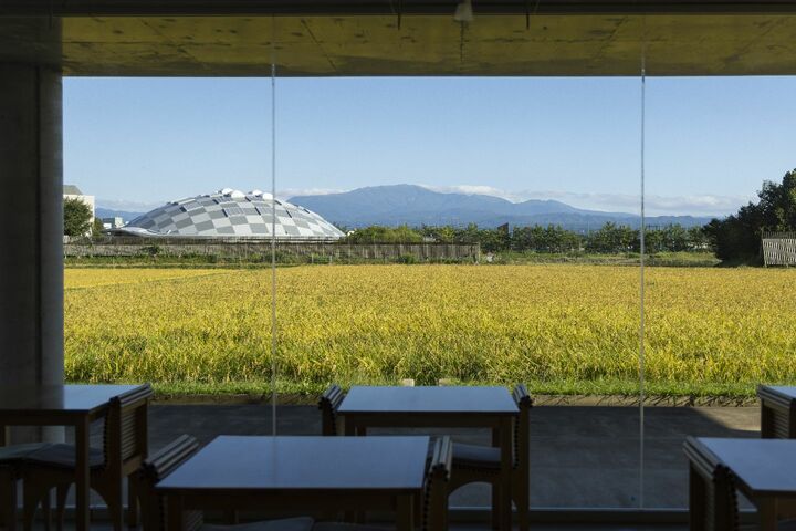 レストラン