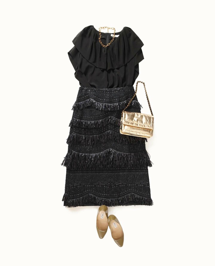 スタイリストの望月律子さんによるモノトーンをテーマにしたドレスアップコーディネート