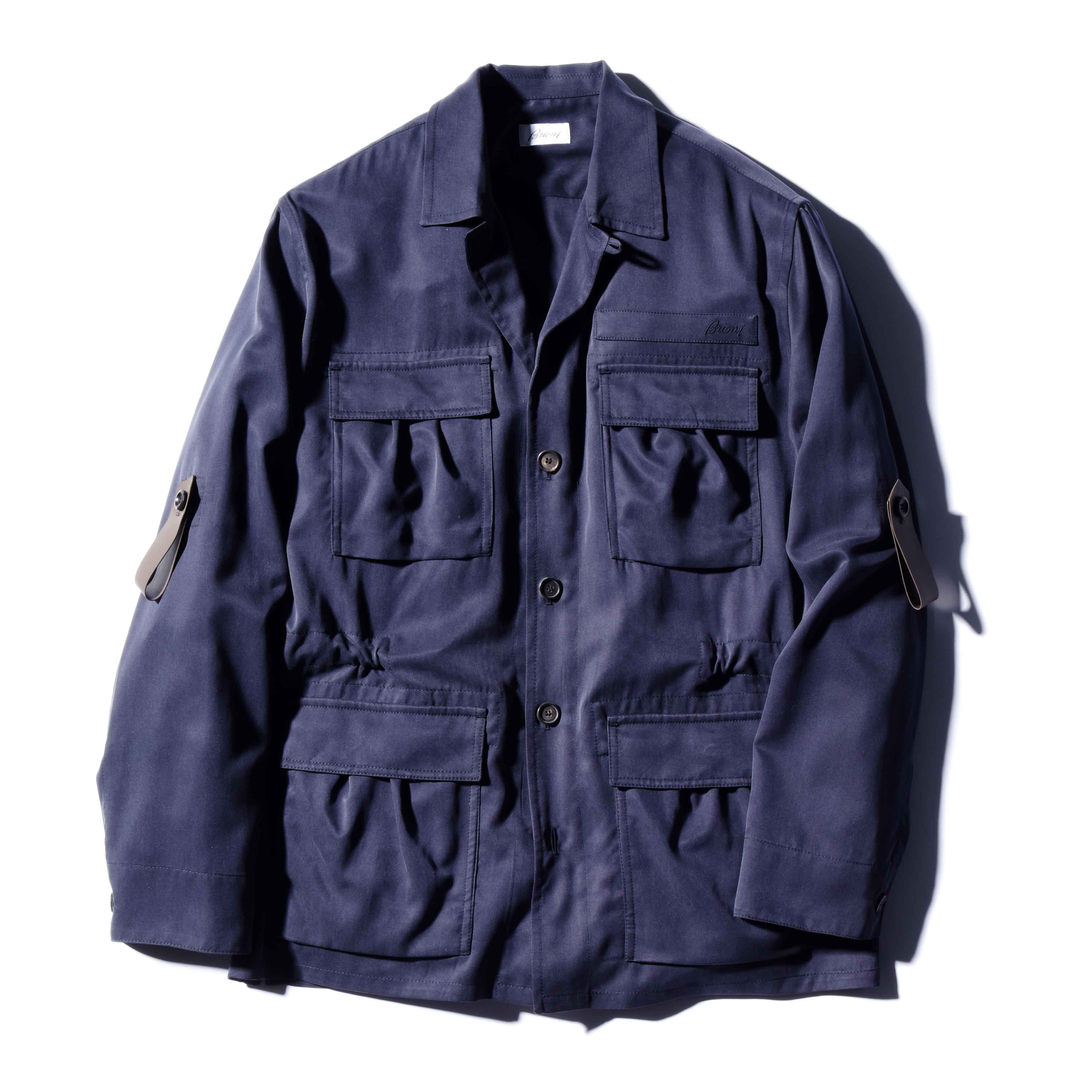 ブリオーニのジャケット¥399,000(ブリオーニ ジャパン)