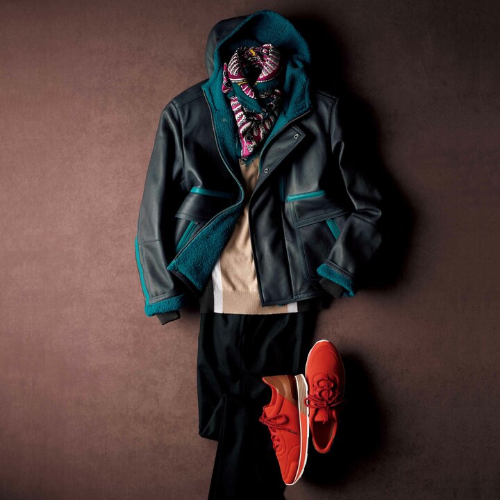 ブルゾン¥1,890,000・ニット¥213,000・ストール¥62,000・パンツ¥122,000・靴¥122,000(エルメスジャポン)
