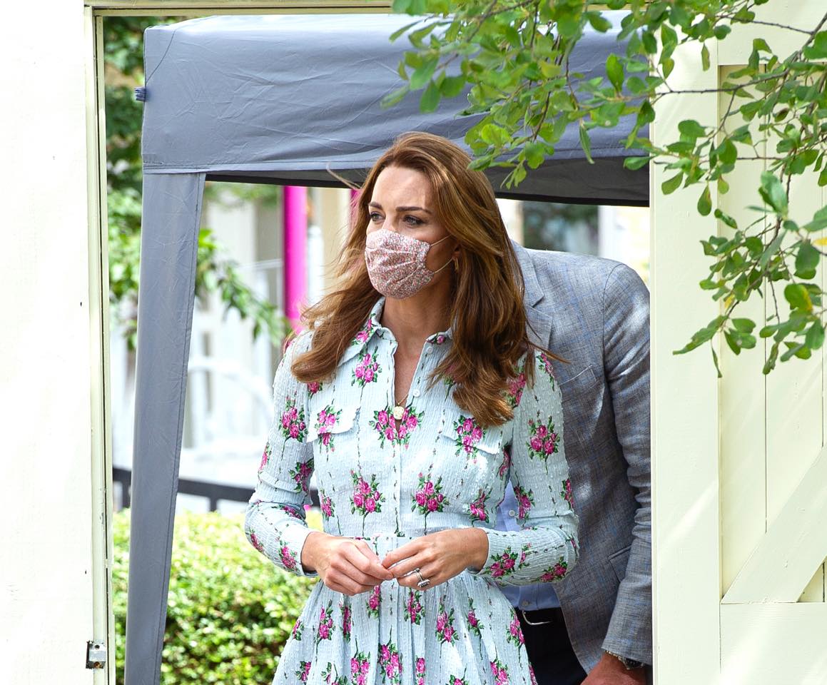 キャサリン妃のリバティプリントマスクスタイル