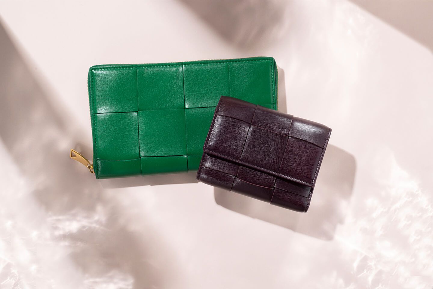 レザーの質感も発色も極上！「ボッテガ・ヴェネタの新作財布」は自分ご褒美に手に入れたい逸品 | Precious.jp（プレシャス）