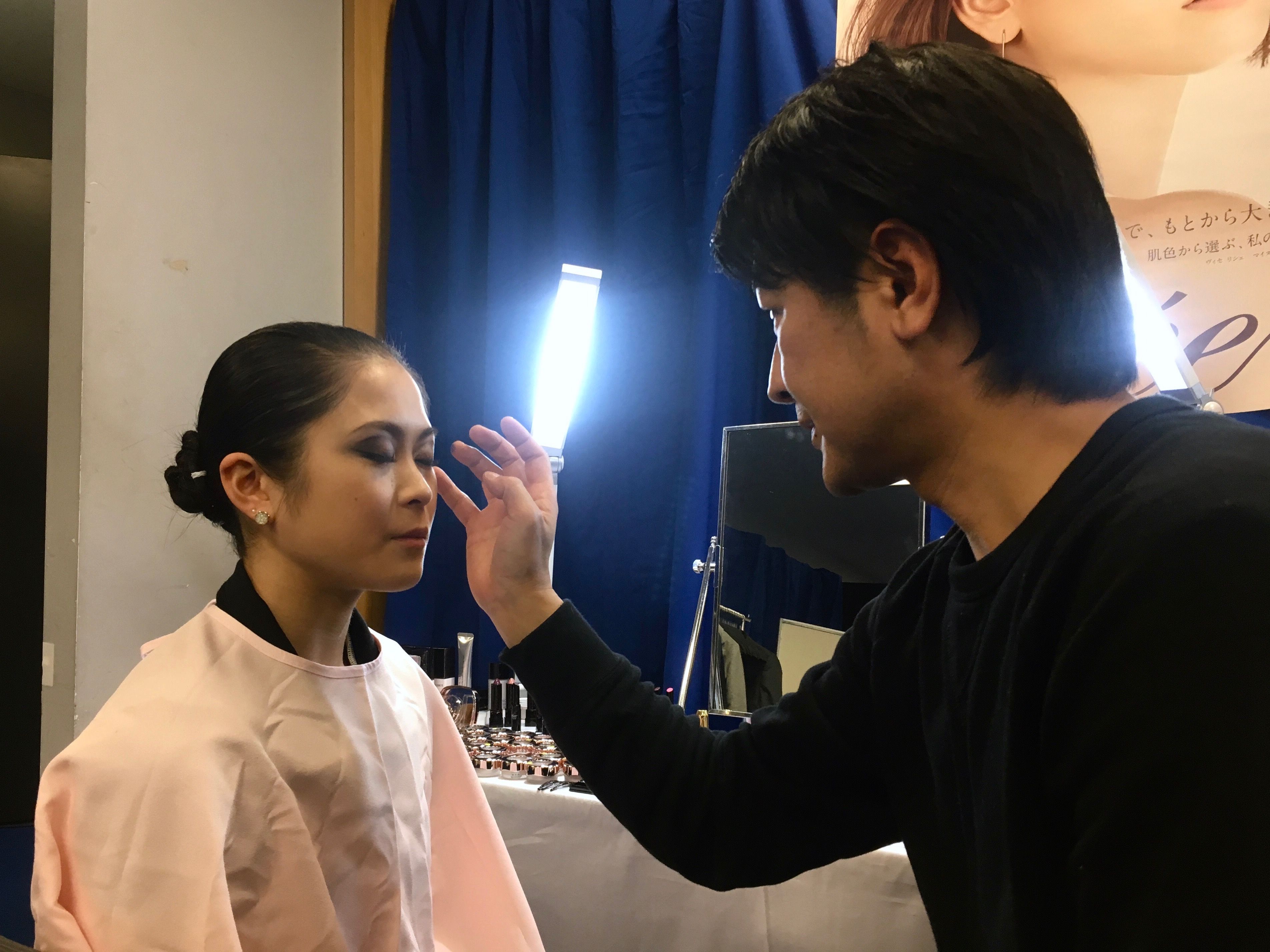 メイクルームでの宮原知子選手