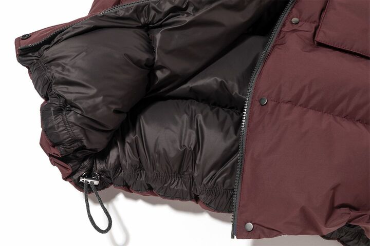 「ブルネロ クチネリ」のダウンウエア