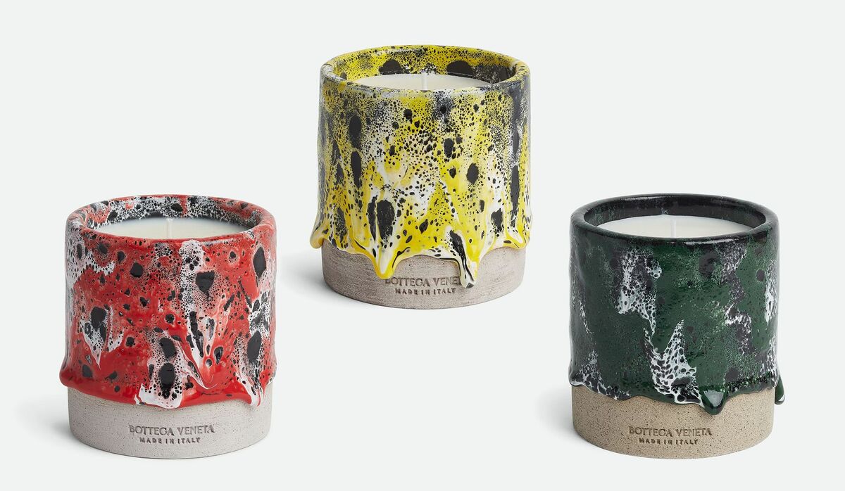 ボッテガ・ヴェネタ」のアロマキャンドル3選｜色彩豊かな火山性の釉薬