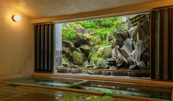 【プロも惚れ込む関東の名湯 vol.１】「温泉×整体×玄米菜食」で心身をリセットする箱根湯本「養生館はるのひかり」