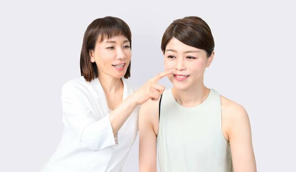 人中短縮メソッド【村木宏衣さん指導】口元のたるみは小鼻ほぐしが効く!