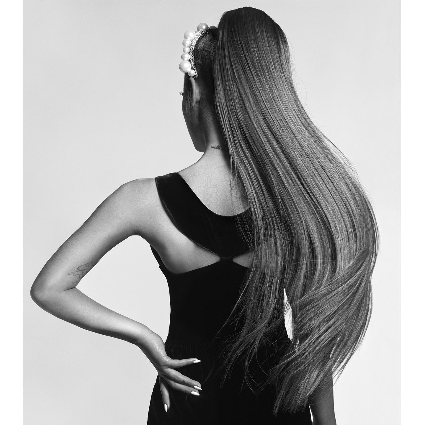 「GIVENCHY(ジバンシィ)」の2019年秋冬キャンペーンの広告塔に選ばれた、歌手のアリアナ・グランデ