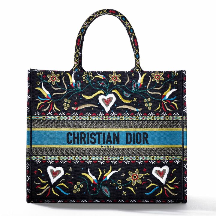 バッグ［縦32×横41.5×マチ18cm］￥330,000（クリス チャン ディオール〈ディオール〉）