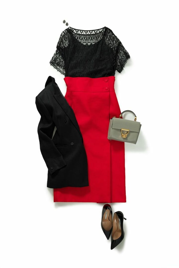 今季大人気のレースアイテム。 