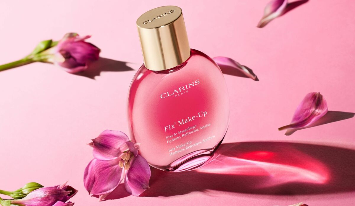 クラランス】メイクを美しくキープする名品ミスト「フィックス メイク