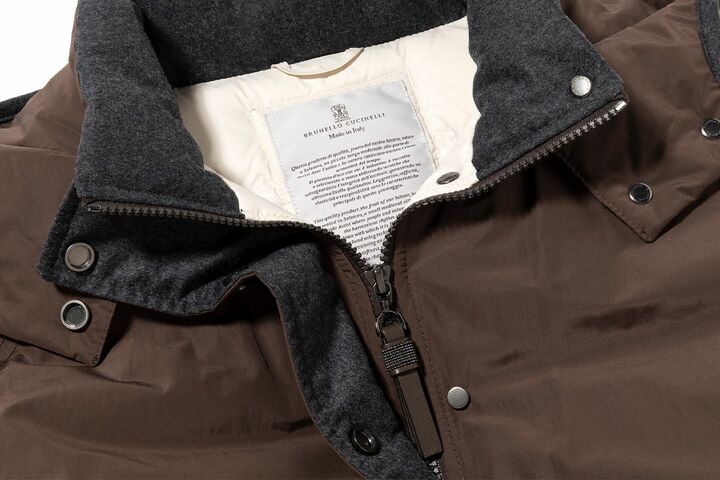 「ブルネロ クチネリ」のダウンウエア