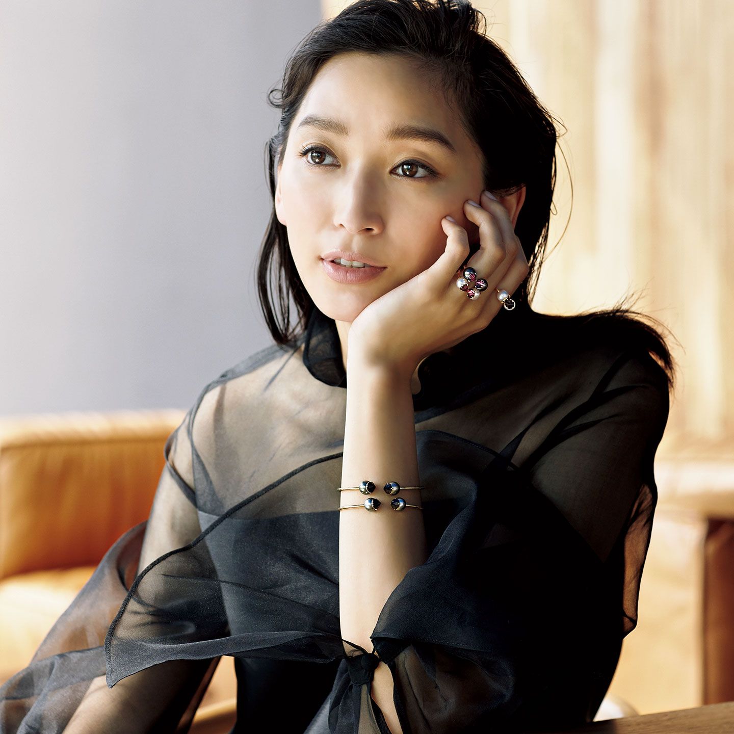 女優・杏さんが纏う!「TASAKI Atelier」の新感覚パール&ダイヤモンドで、おしゃれを一新! Precious.jp(プレシャス)