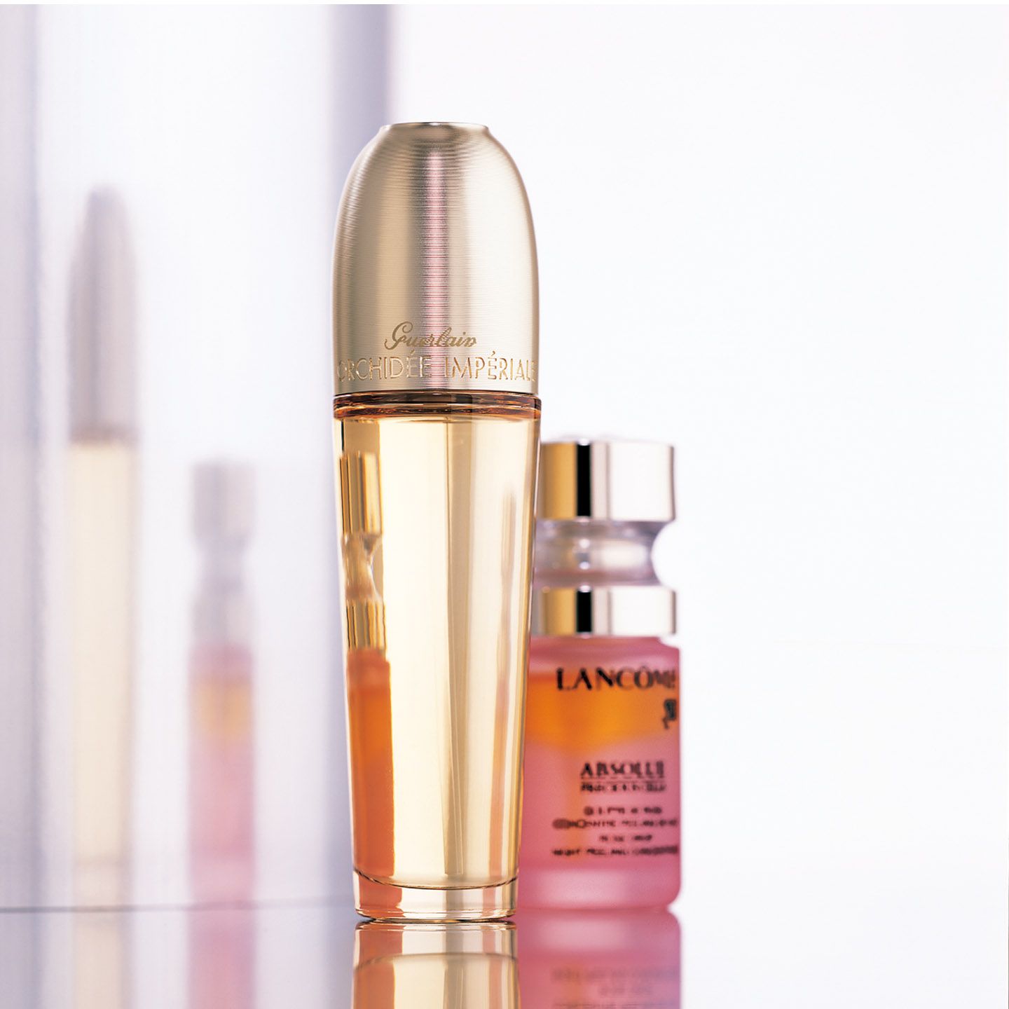 ゲラン オーキデ アンペリアル ザ オイル 30ml ¥39,800、ランコム アプソリュ プレシャスセル ナイト ドロップ 15ml ¥17,500