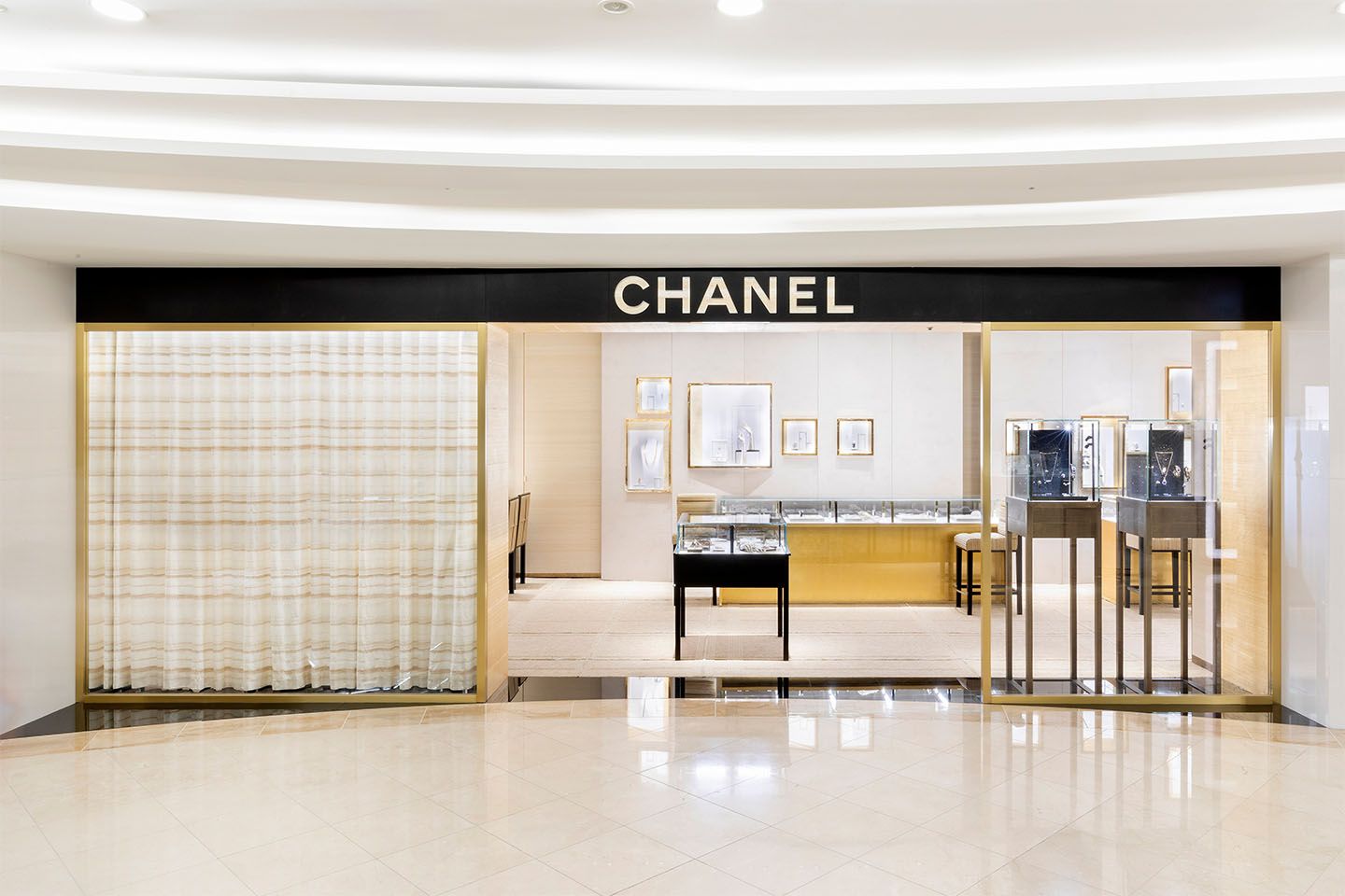 シャネル ファイン ジュエリー 伊勢丹新宿店 ©CHANEL