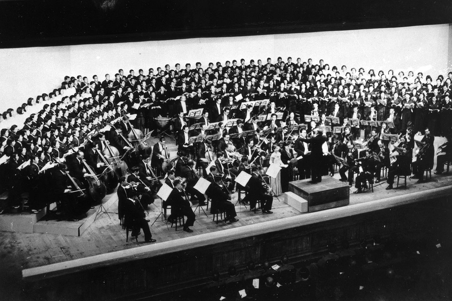 1938年12月に歌舞伎座で行われた、新交響楽団の特別演奏会©️玉川学園