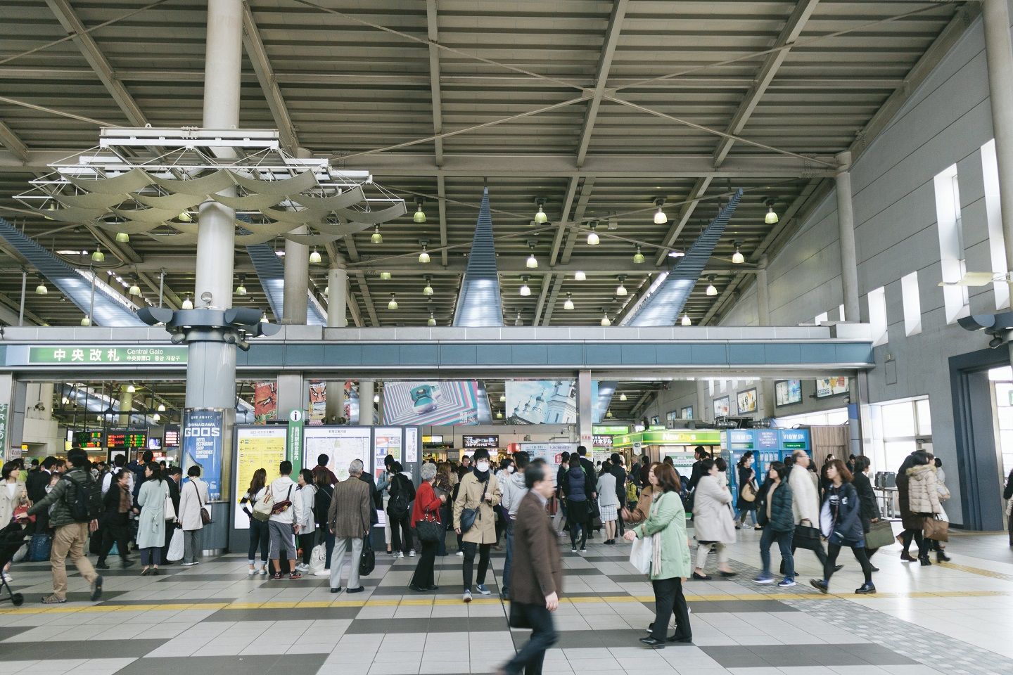 混み合う場所での待ち合わせの注意点は?