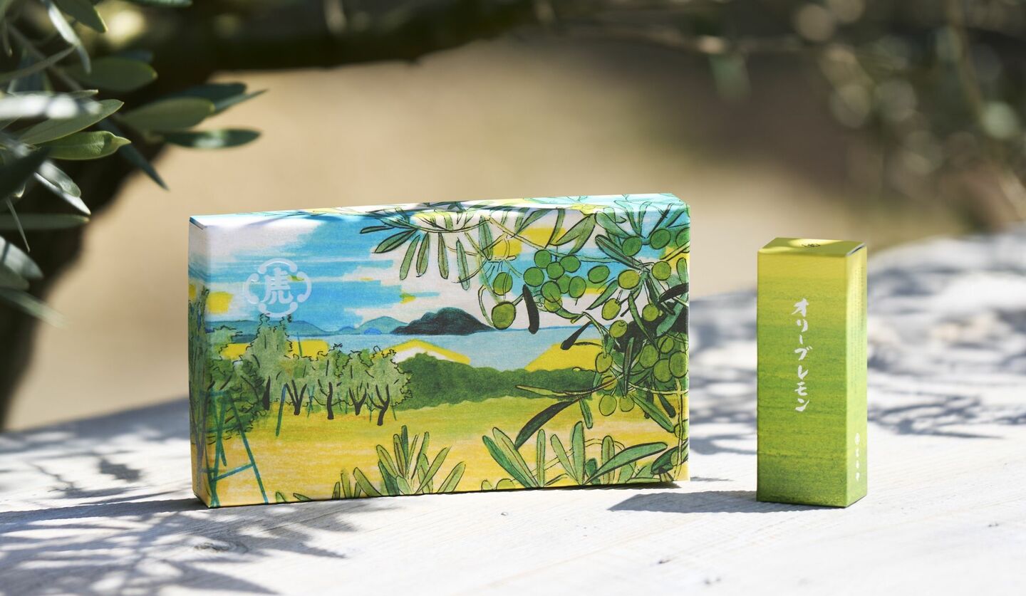 とらや　小形羊羹「オリーブレモン」