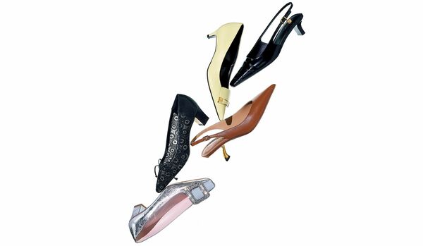 適度な脚長効果と、肩の力が抜けた佇まいを叶える「LOWパンプス」5選|気どらない品格を漂わせて