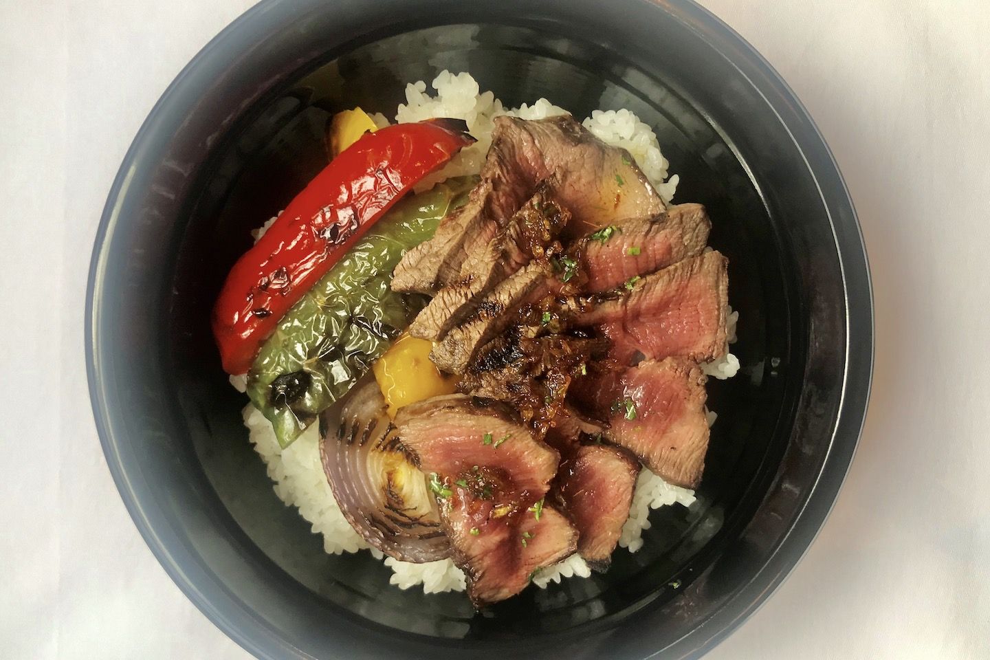 「リブアイ丼」¥2,980