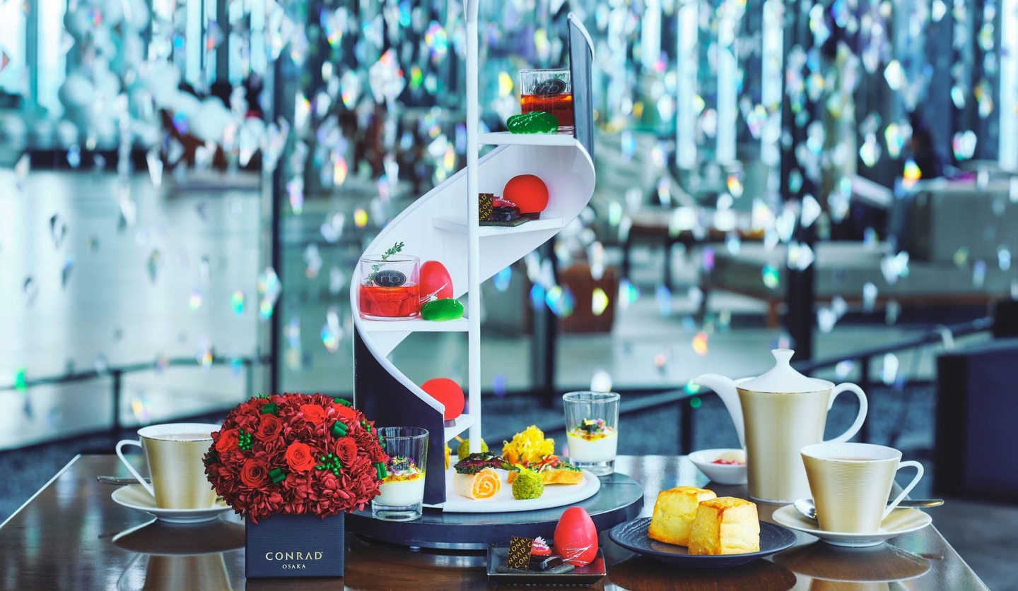 コンラッド大阪「Blooms & Bites」ストロベリーアフタヌーンティー