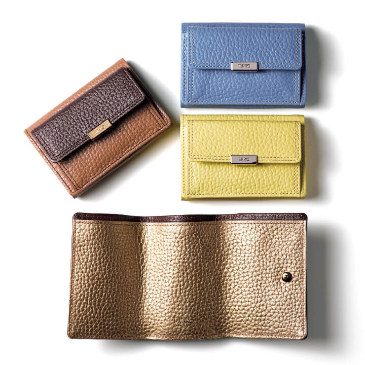 財布［縦7×横9.5×マチ2cm］各￥15,000・各￥16,000（和光）　[Precious2019年1月号138ページ] 　　