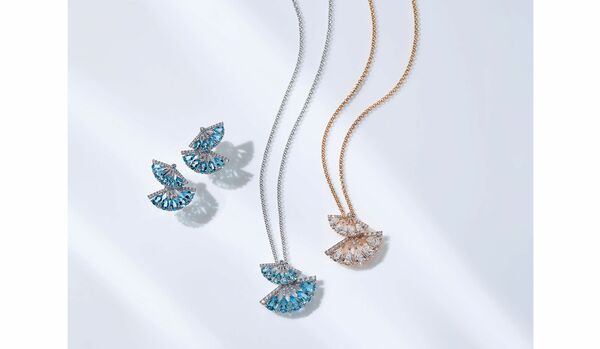 シンプルな白シャツ＆Tシャツに投入すれば、たちまち装いがランクアップ！「ショパール」バレリーナのチュチュが優雅に舞う新作ジュエリー登場