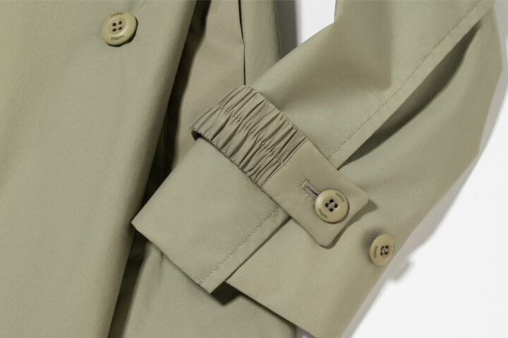 「タトラス」の新作アウター