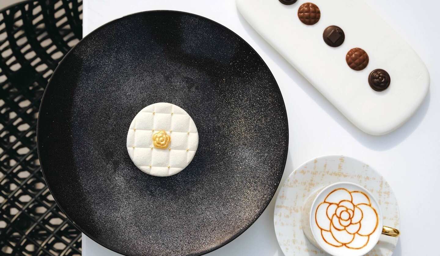 シャネル銀座ビルディングのルーフトップテラス「LE JARDIN DE TWEED」ティーセットのブランシュ