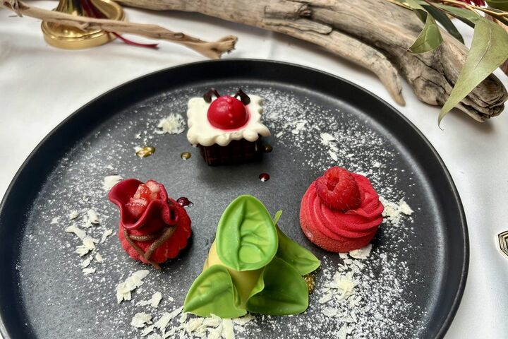 クリスマスケーキ_16,スイーツ_16,ティー_16,いちご_16,チョコレート_16,ホテル_16,東京_16