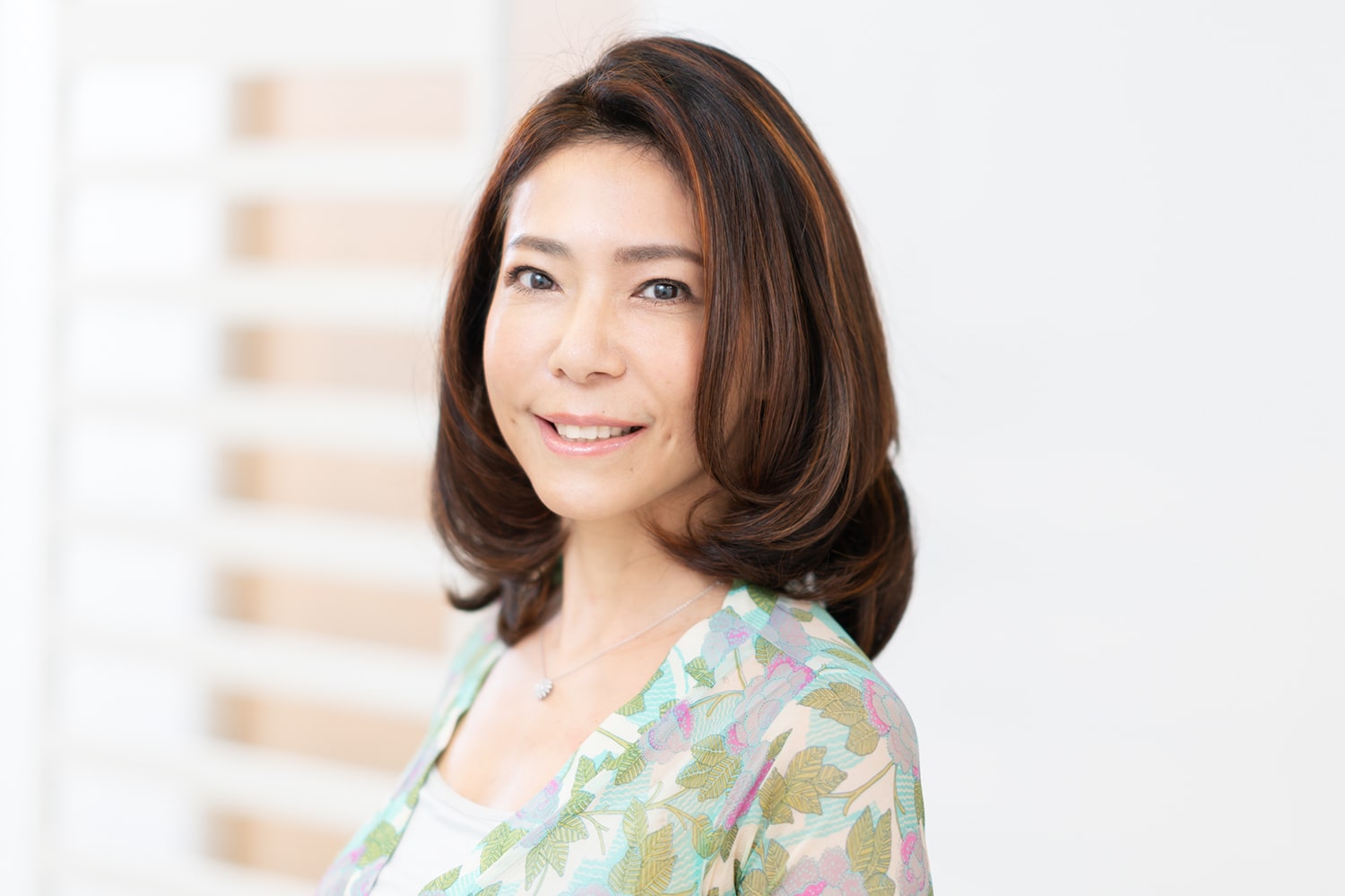 レイヤーはすき過ぎず重みを残しながら動きを出す