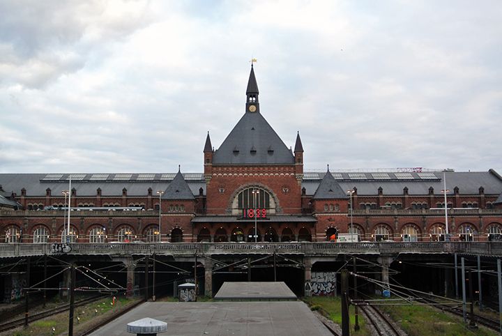 コペンハーゲンにあるデンマーク最大の鉄道駅「コペンハーゲン中央駅」(写真は当記事の筆者撮影)